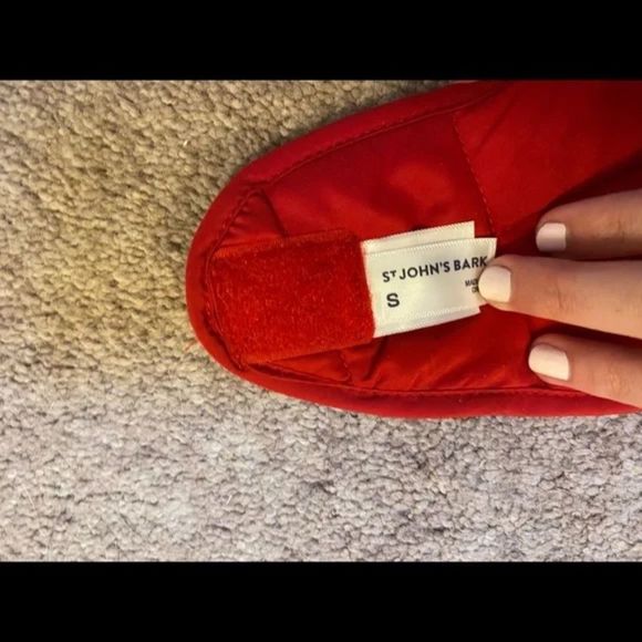 St. John’s Bark Quilted Pet Apparel Size Small - Picture 4 of 4